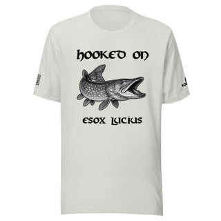 Hooked on Esox lucius (northern pike) – Minnow Grey Tee